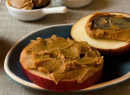 Little Growers Recipe: Peanut Butter and Jam Apple Snacks